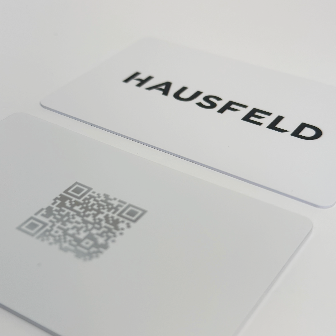 NFC Business Card | White Metal Hybrid